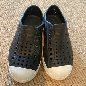 Native water shoes child C11